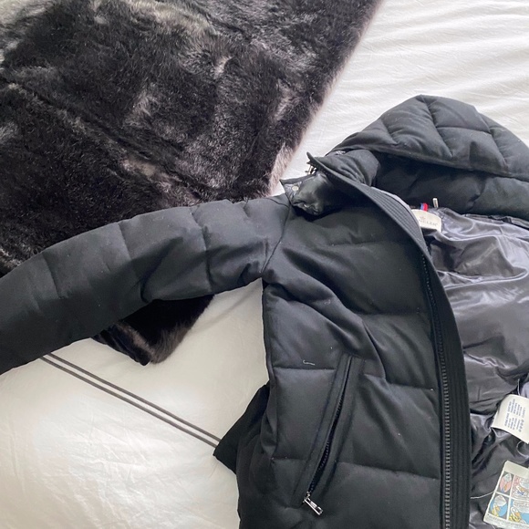 Moncler Jacket - Picture 1 of 13